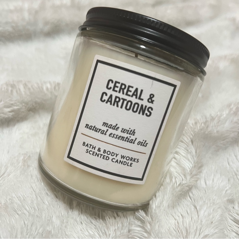 Bath & Body Works candle